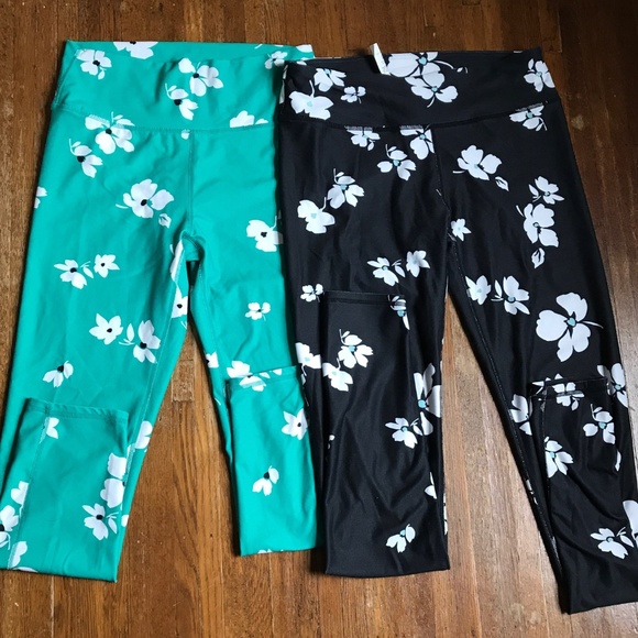 2 Fabletics Pants - Picture 1 of 3